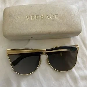 VERSACE Medusa Icon JANUARY JONES Vintage Sunglasses Versace | Accessories | Rare Versace Vintage January Jones  main image 3